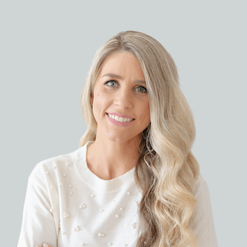 Registered Social Worker providing therapy in Toronto